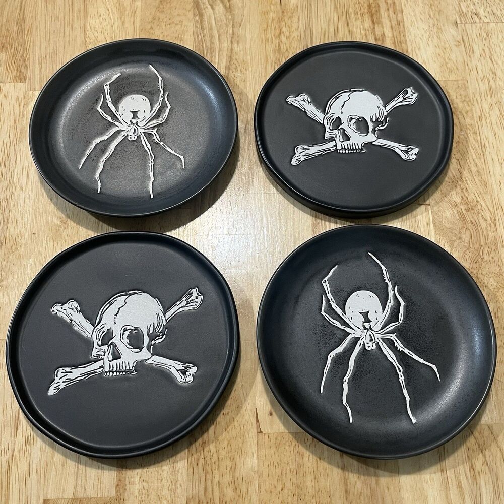 Threshold 6” Halloween Appetizer Plates Set of 4 Black Widow Spider Skull